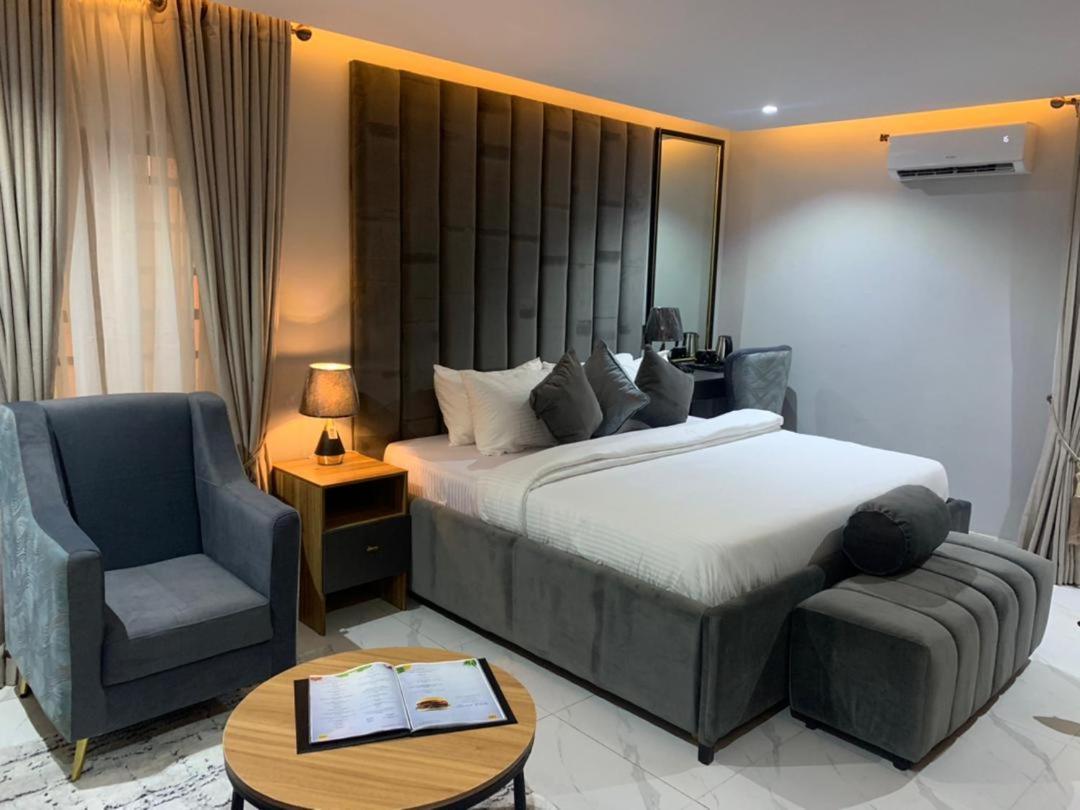 Choice Suites Signature Ikeja Buitenkant foto